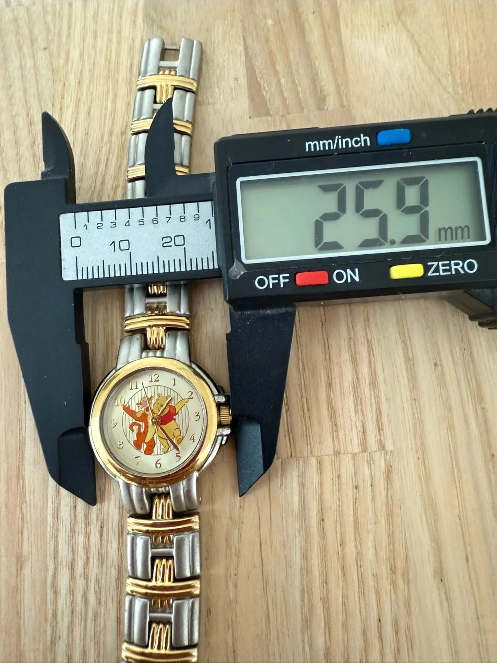 SII Seiko Disney Winnie the Pooh two tone watch NEW BATTERY